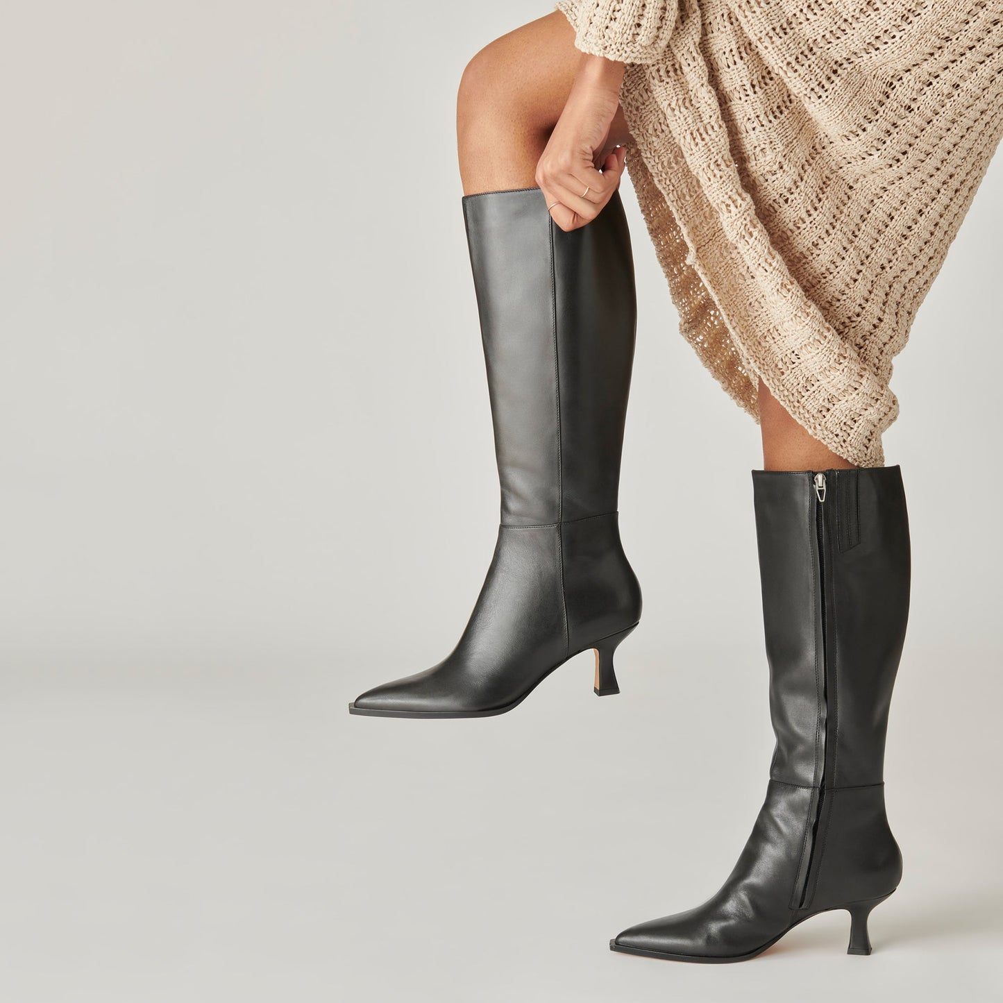 Auggie Black Leather Boots Dolce Vita