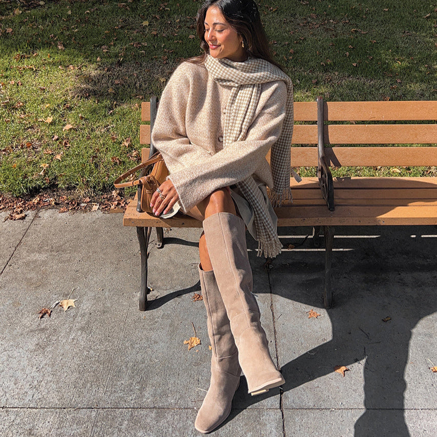 FYNN Boots Truffle Suede Dolce Vita
