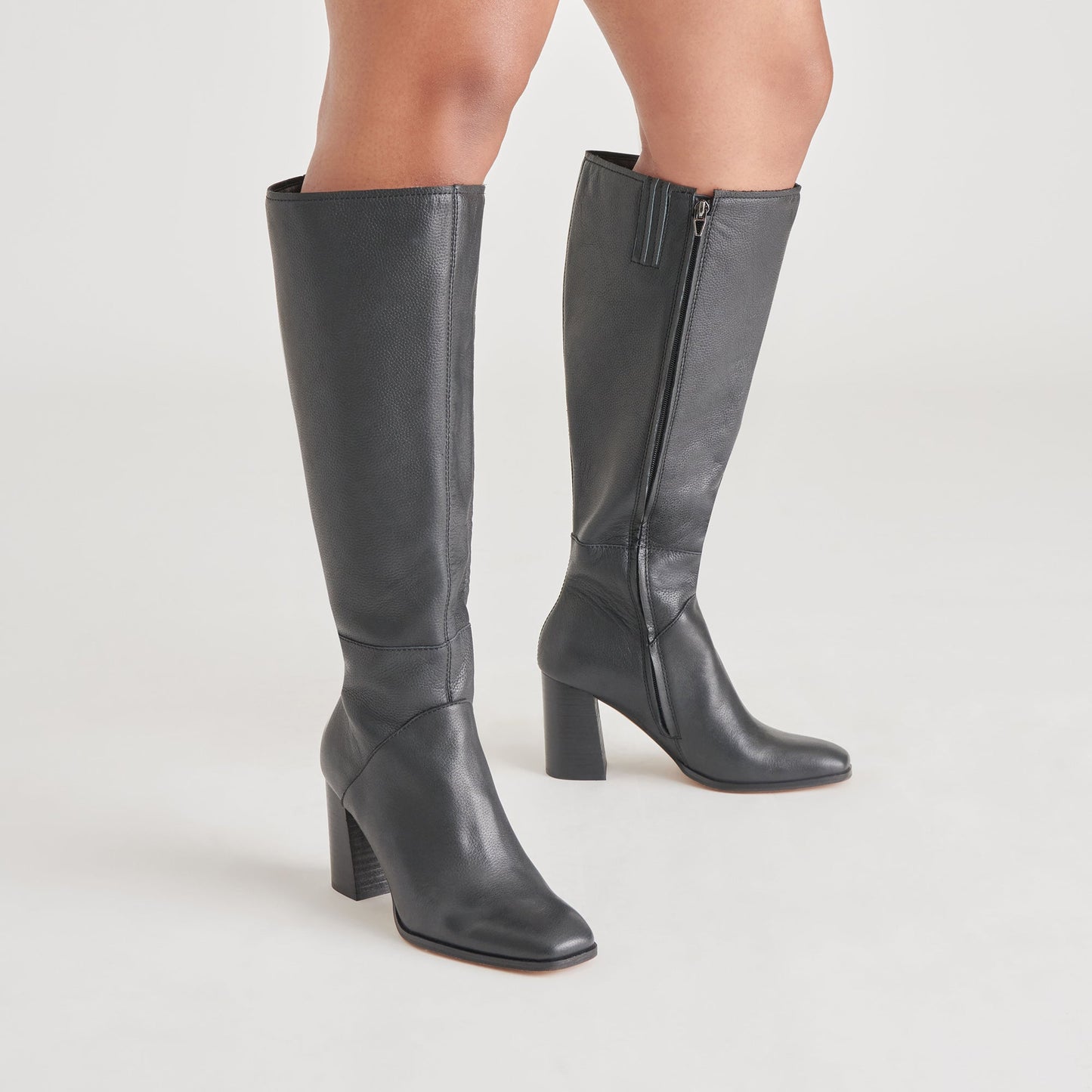 FYNN Wide Calf Boots Onyx Leather Dolce Vita