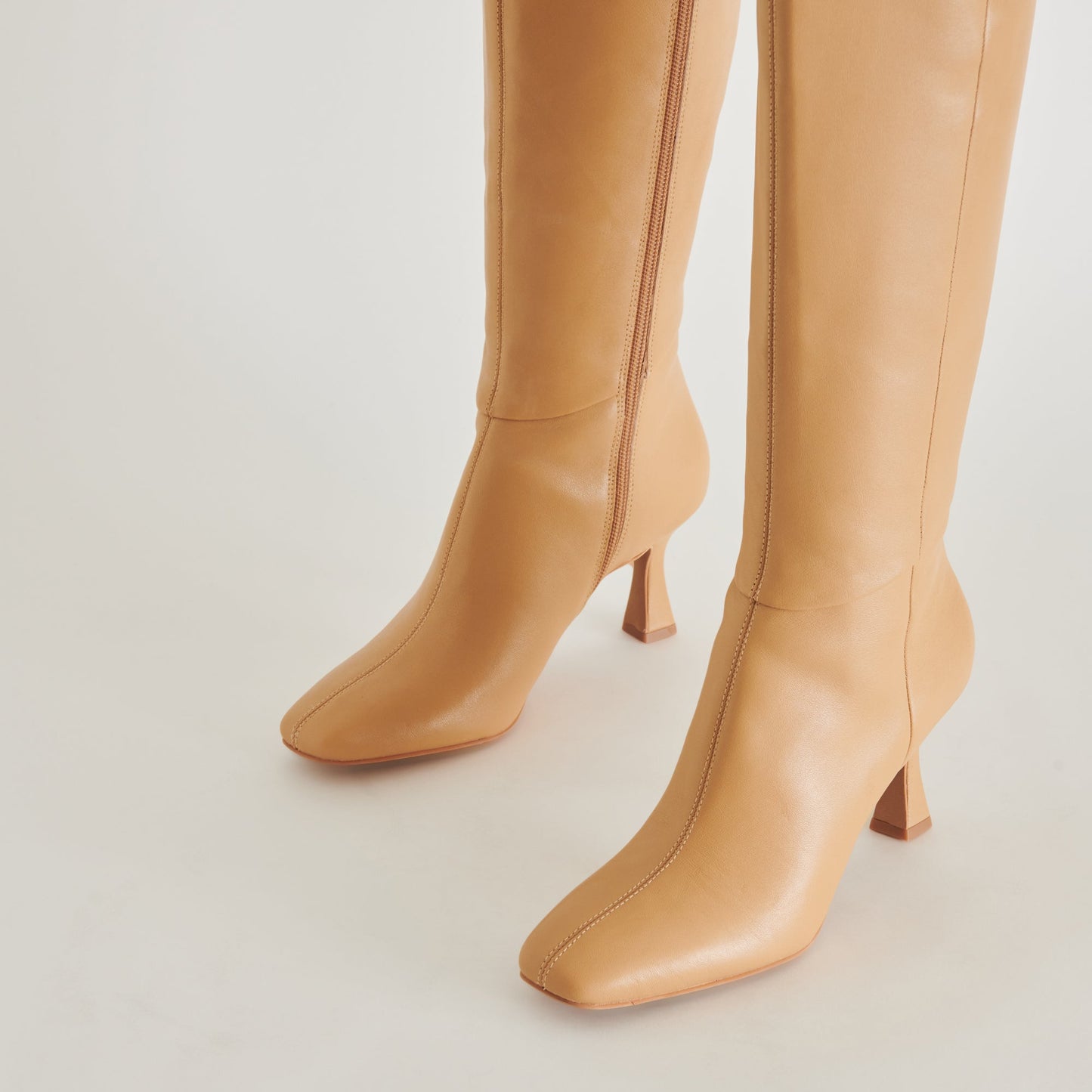 GYRA BOOTS TAN LEATHER Dolce Vita