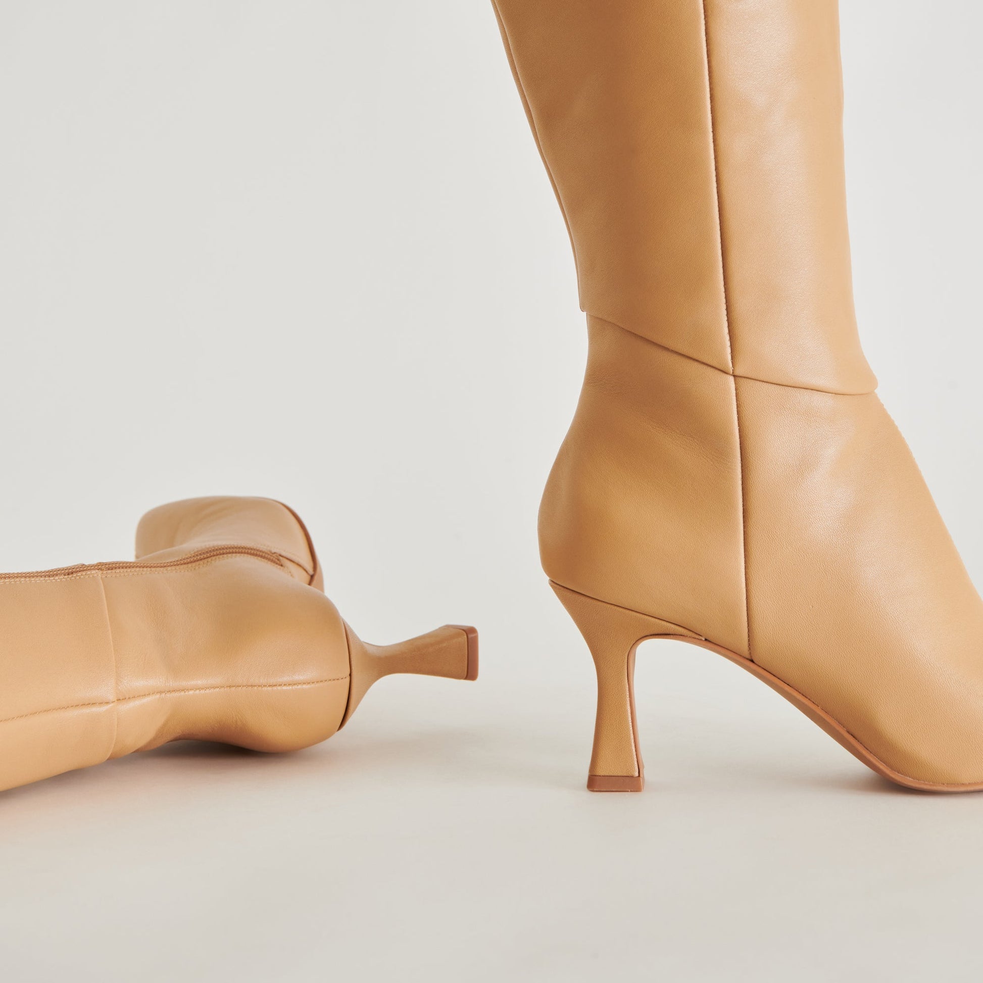 GYRA BOOTS TAN LEATHER Dolce Vita