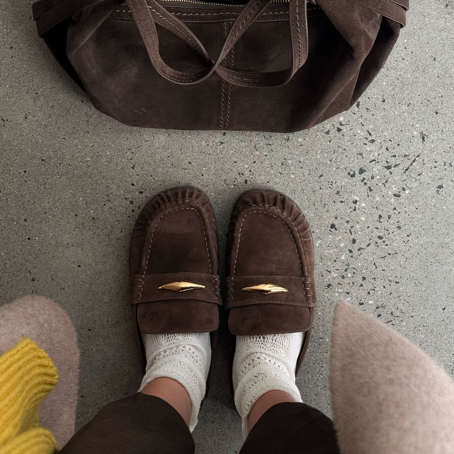 Jodero Dk Brown Suede Flats Dolce Vita