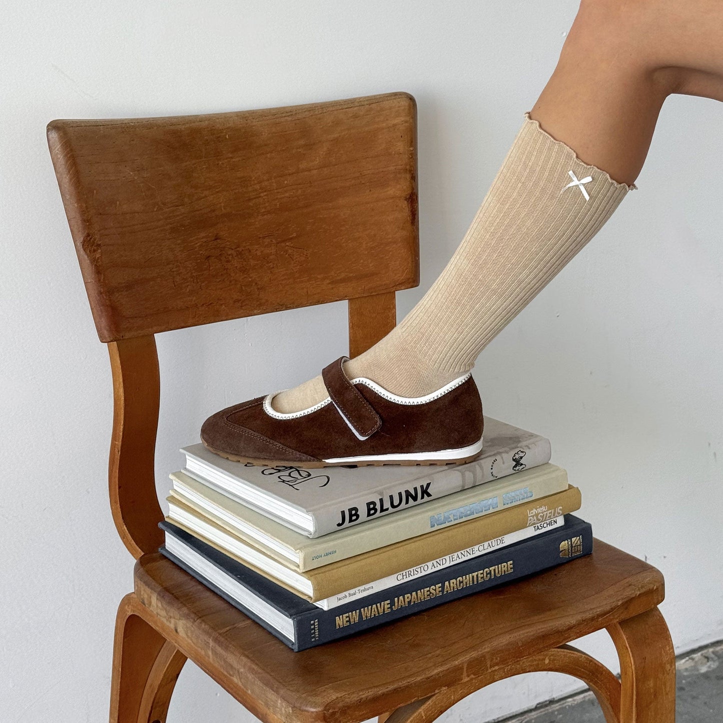 Sofya Dk Brown Suede Sneakers Dolce Vita