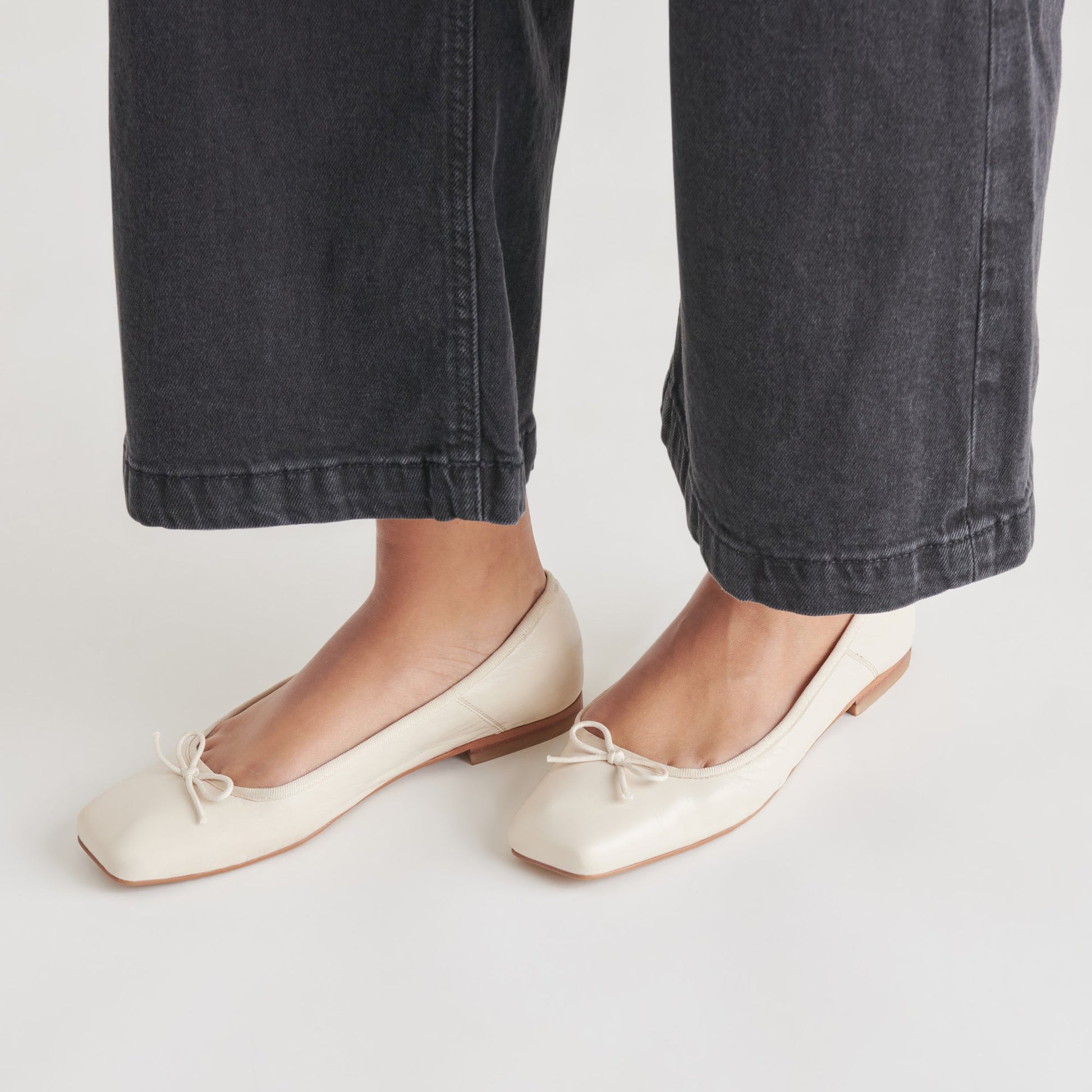 Anisa Ballet Flats CREME CRINKLE PATENT Dolce Vita