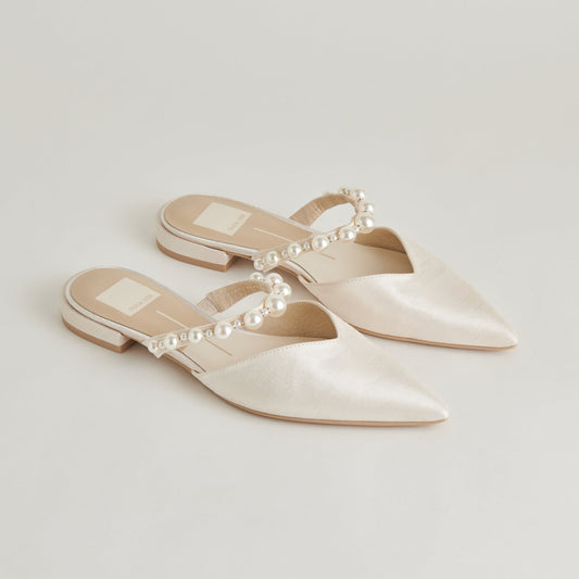 KANIKA PEARL FLATS VANILLA PEARLS Dolce Vita