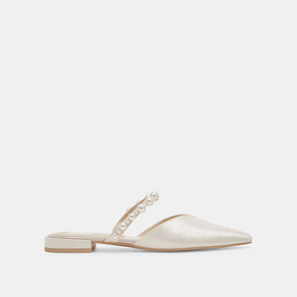 KANIKA PEARL FLATS VANILLA PEARLS Dolce Vita