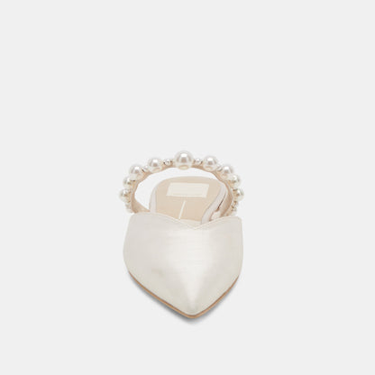 KANIKA PEARL FLATS VANILLA PEARLS Dolce Vita