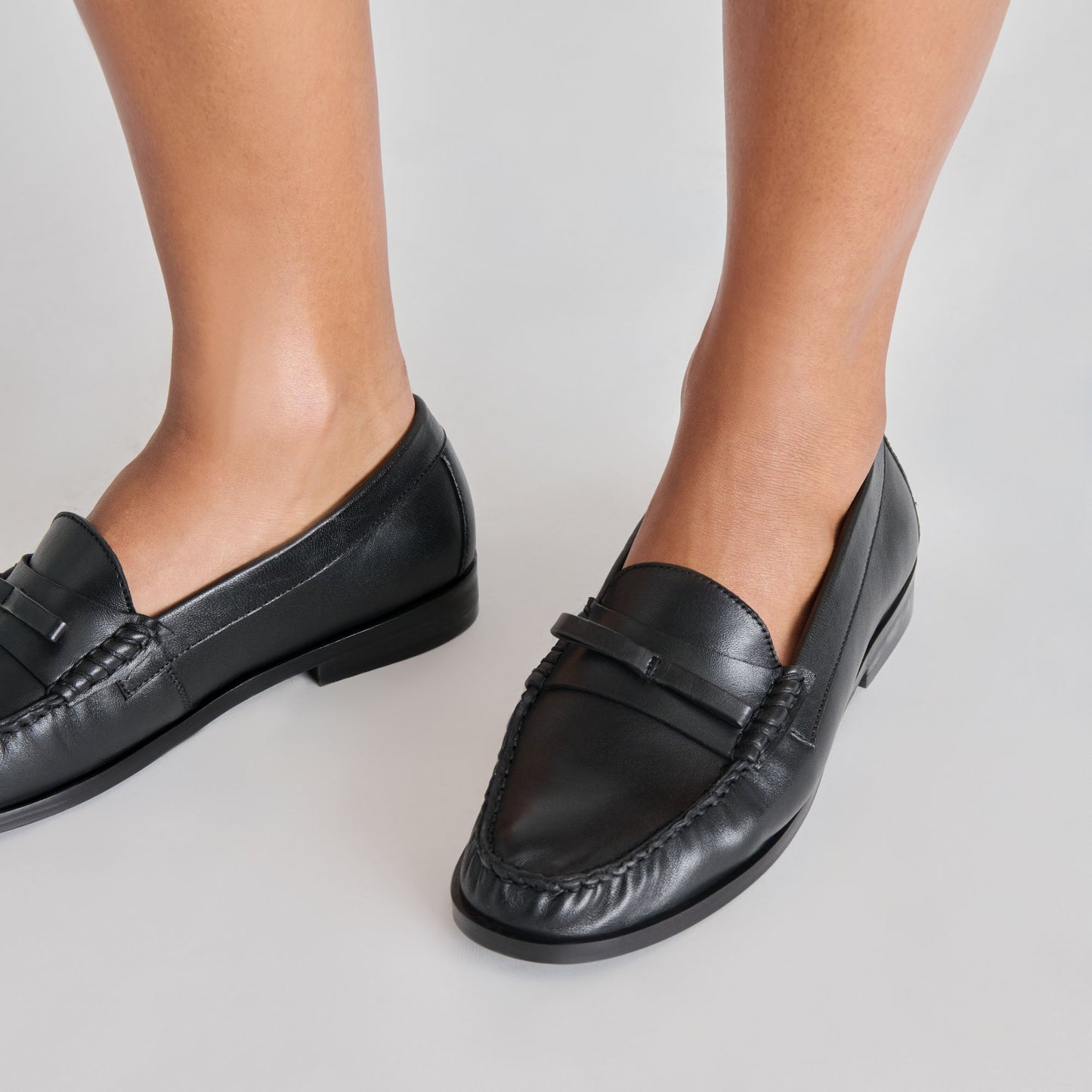 Barney Black Leather Loafers Dolce Vita