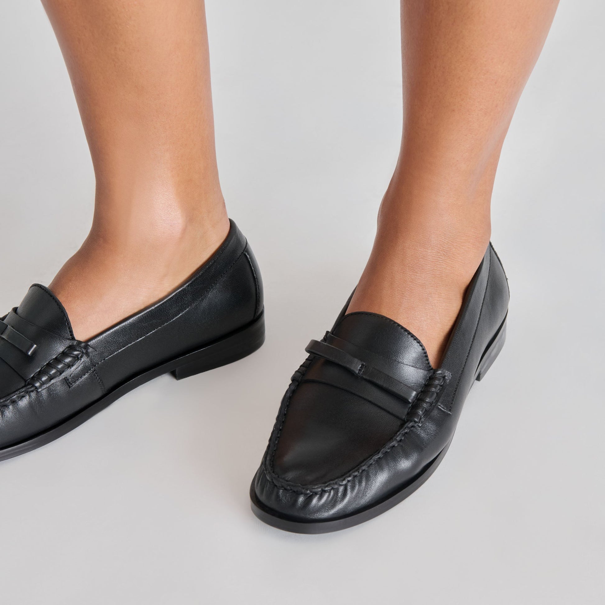 Barney Black Leather Loafers Dolce Vita
