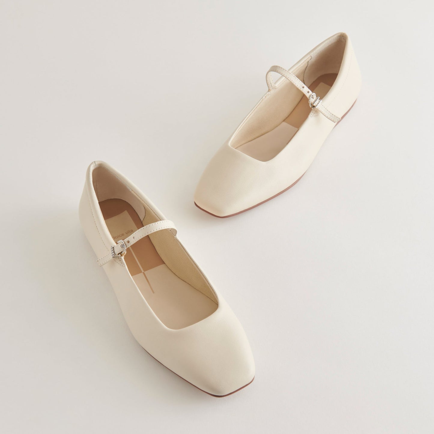 Reyes Wide Ballet Flats Ivory Leather Dolce Vita