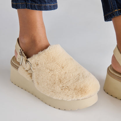 Lansy Natural Plush Flats Dolce Vita