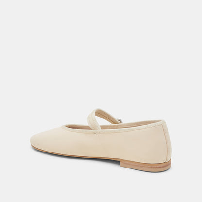 ROSLYN BALLET FLATS CREME LEATHER Dolce Vita