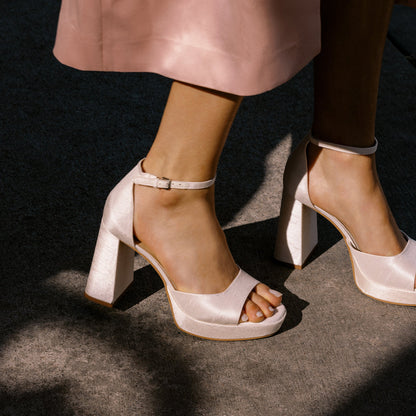 PANDRO HEELS WHITE SATIN Dolce Vita