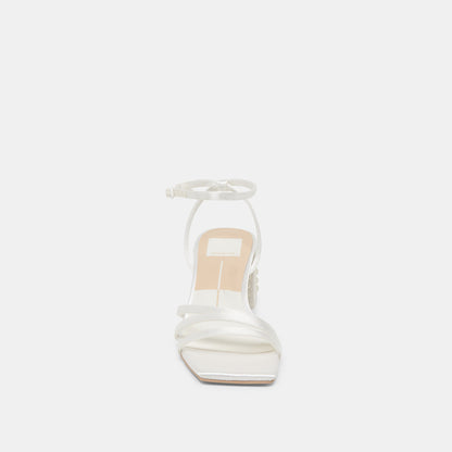 YSABEL PEARL HEELS TRUE WHITE SATIN Dolce Vita