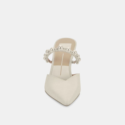 KANIKA Pearl Heels Vanilla Silk Dolce Vita