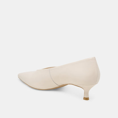 ALWYN HEELS BONE CRINKLE PATENT Dolce Vita