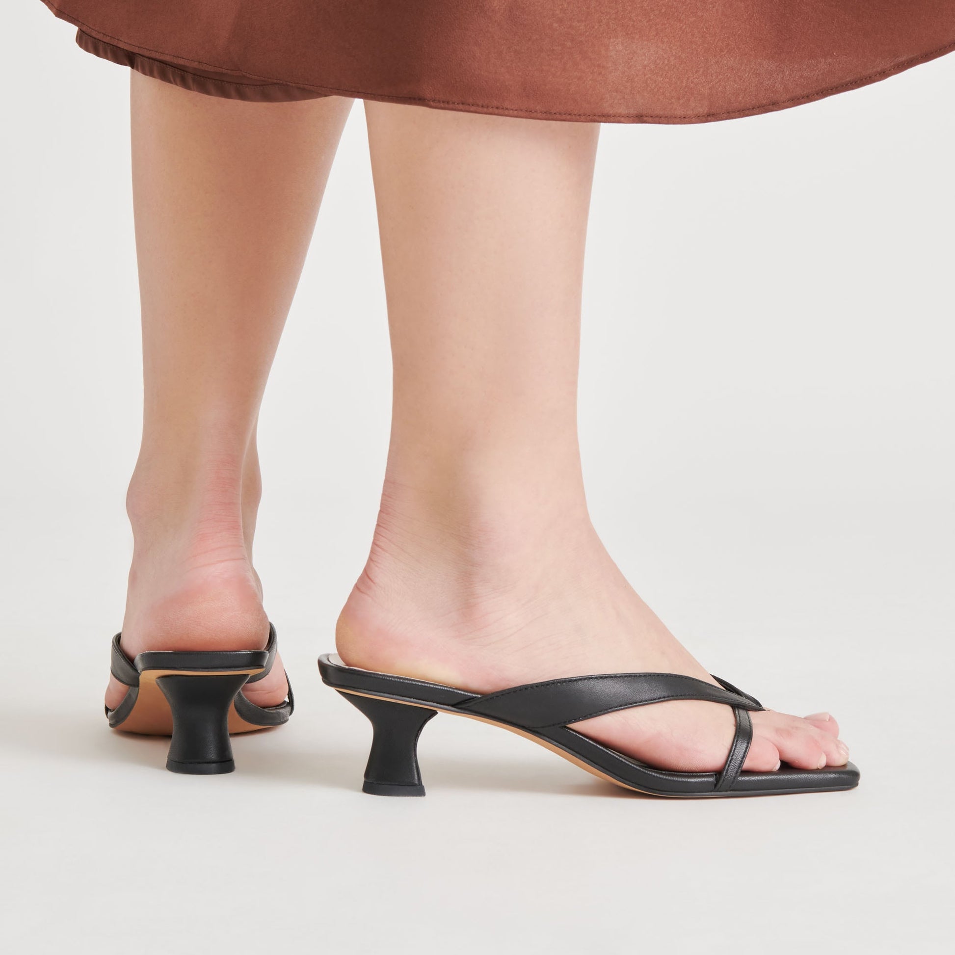 BREVEL HEELS ONYX LEATHER Dolce Vita