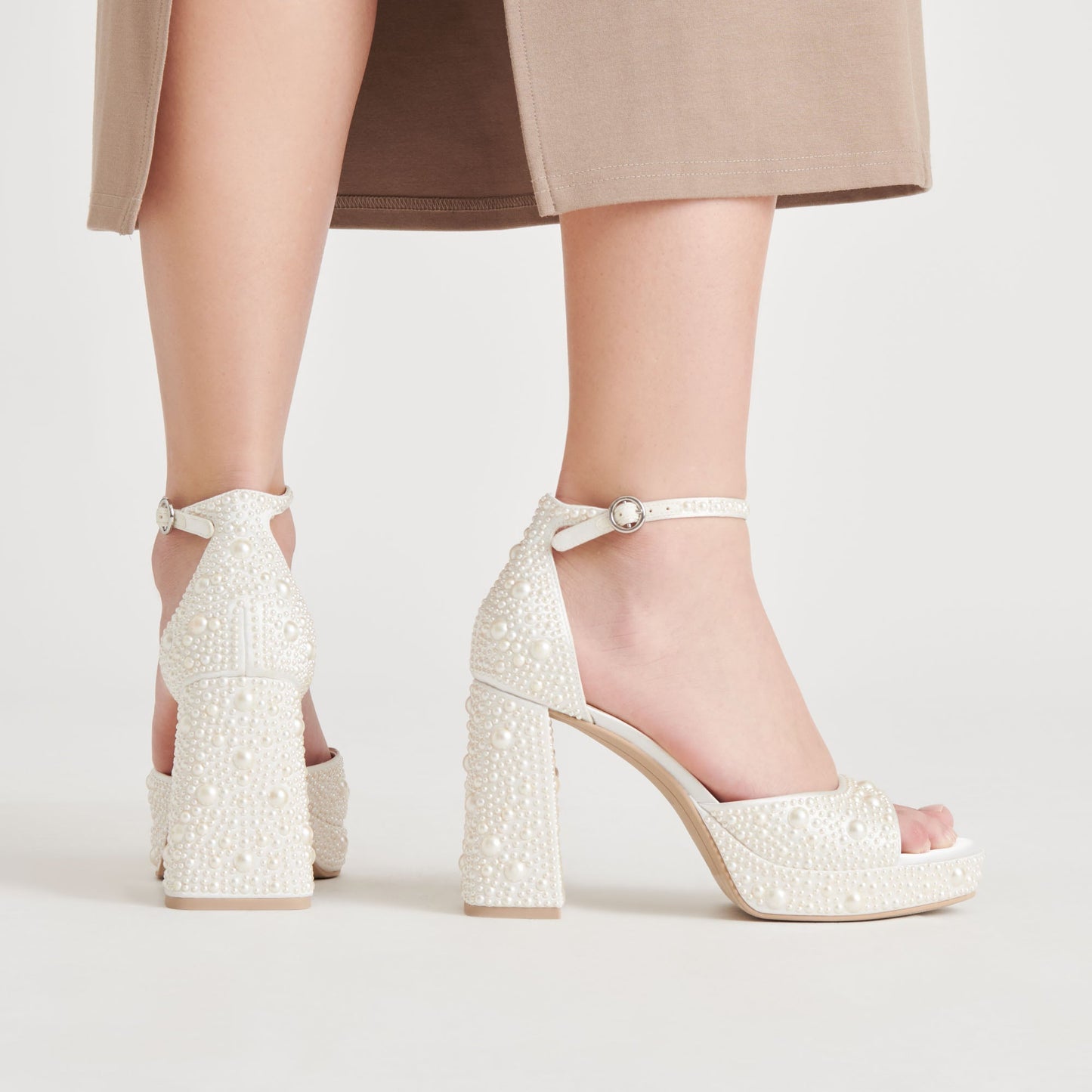 PANDRO PEARL HEELS TRUE WHITE SATIN Dolce Vita