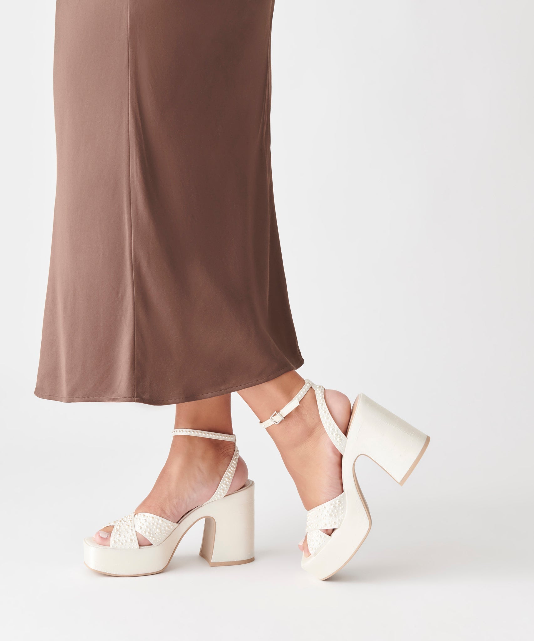 WESSI PEARL HEELS VANILLA PEARLS Dolce Vita