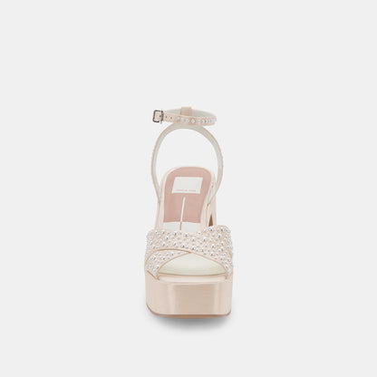 WESSI PEARL HEELS VANILLA PEARLS Dolce Vita