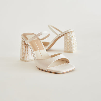 JEMMY PEARL HEELS VANILLA SILK Dolce Vita