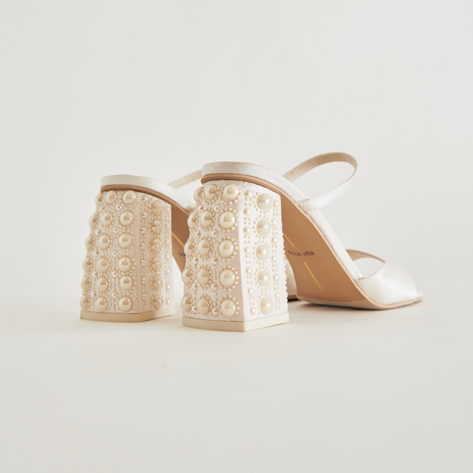 JEMMY PEARL HEELS VANILLA SILK Dolce Vita