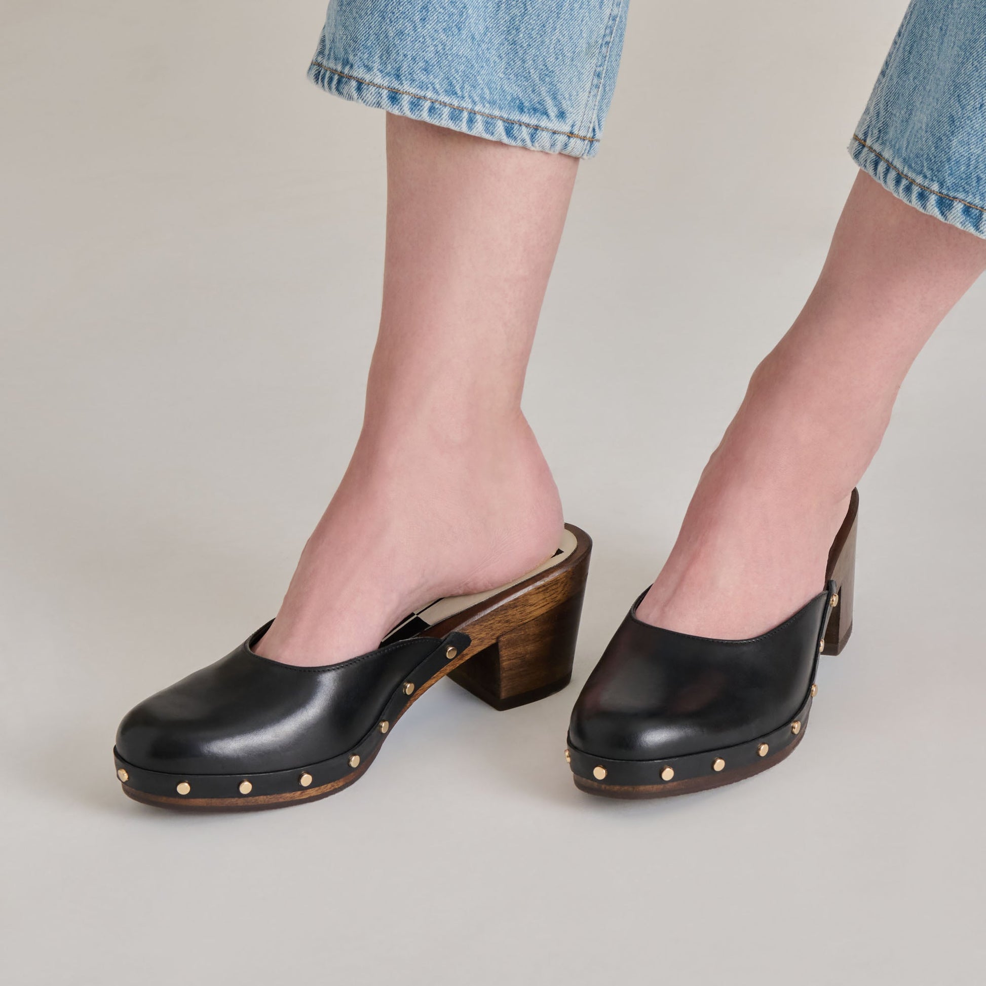 CAMYN HEELS BLACK LEATHER Dolce Vita
