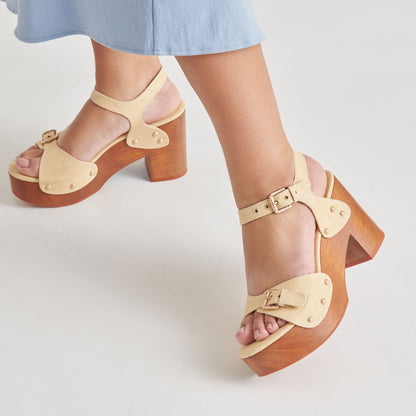 YANDY HEELS LT NATURAL RAFFIA Dolce Vita