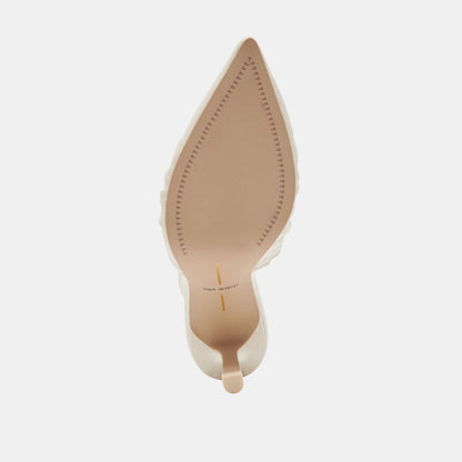 KAIRI HEELS IVORY CRINKLE PATENT Dolce Vita