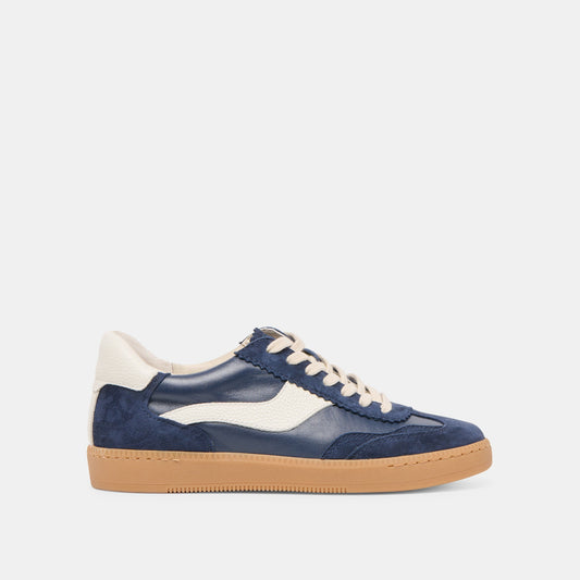 NOTICE SNEAKERS NAVY SUEDE Dolce Vita