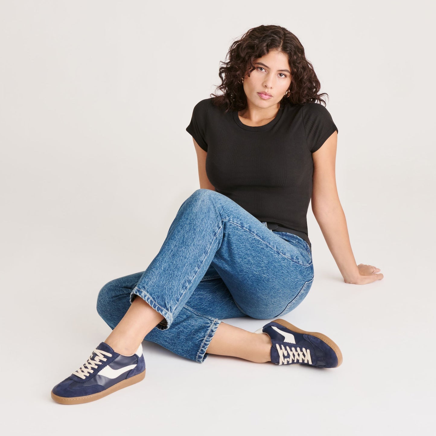 NOTICE SNEAKERS NAVY SUEDE Dolce Vita