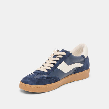 NOTICE SNEAKERS NAVY SUEDE Dolce Vita