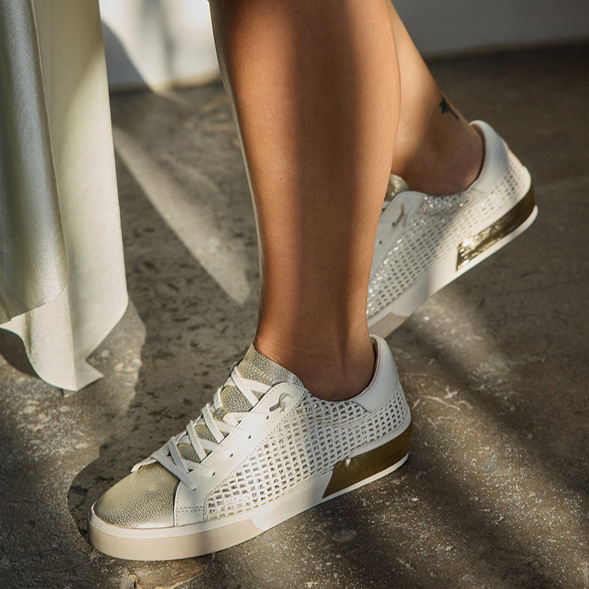 ZINA SNEAKERS BONE GOLD WOVEN Dolce Vita