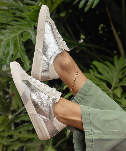 Zina Sneakers Chrome Distressed Leather Dolce Vita