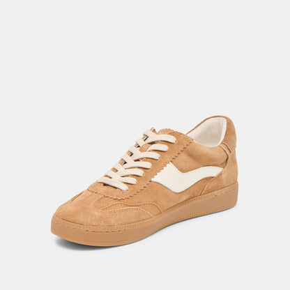 NOTICE SNEAKERS BROWN SUEDE Dolce Vita