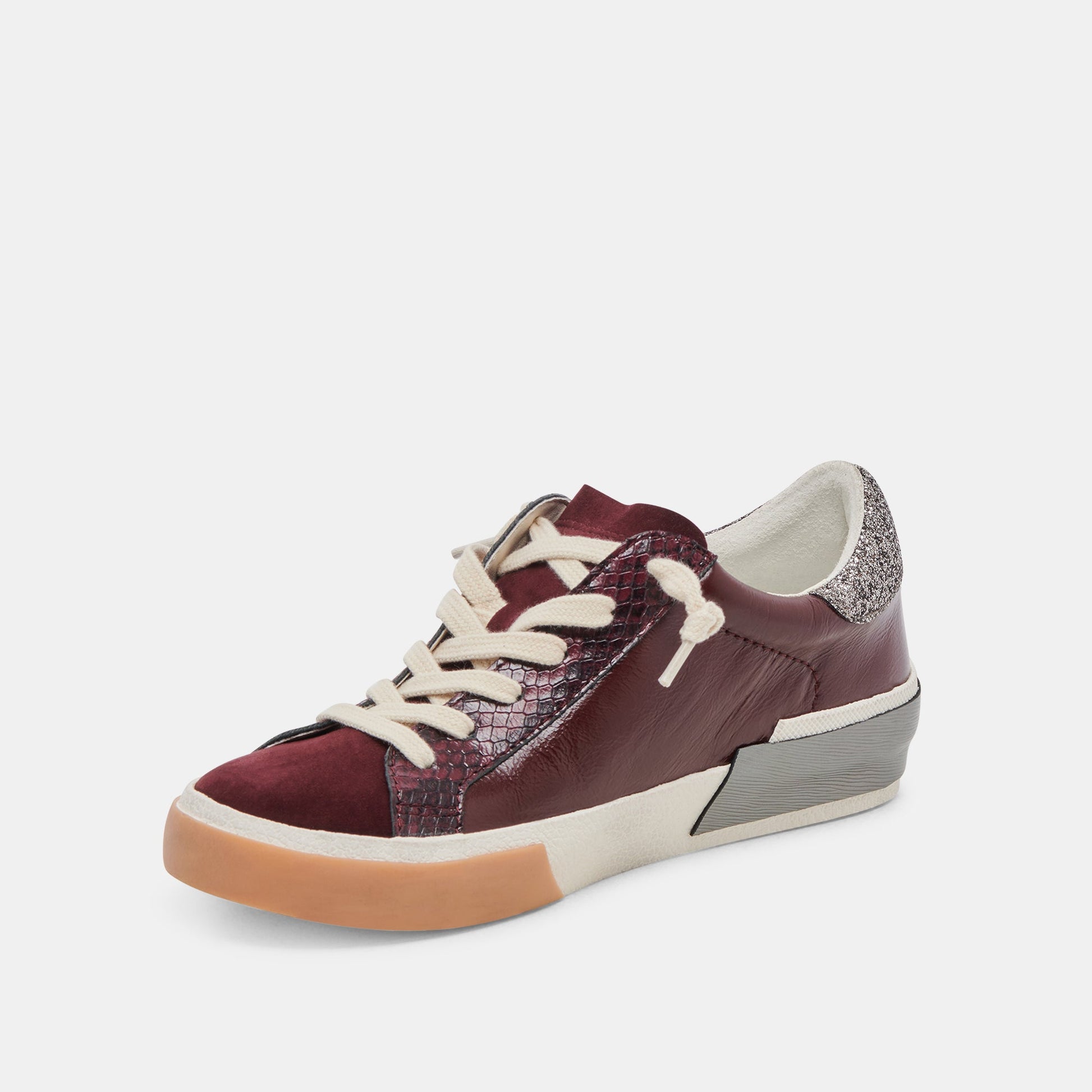 ZINA SNEAKERS BURGUNDY CRINKLE PATENT Dolce Vita