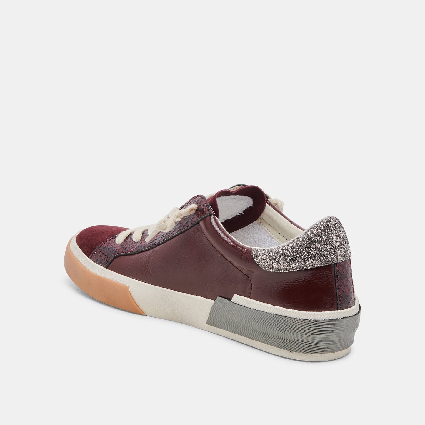 ZINA SNEAKERS BURGUNDY CRINKLE PATENT Dolce Vita