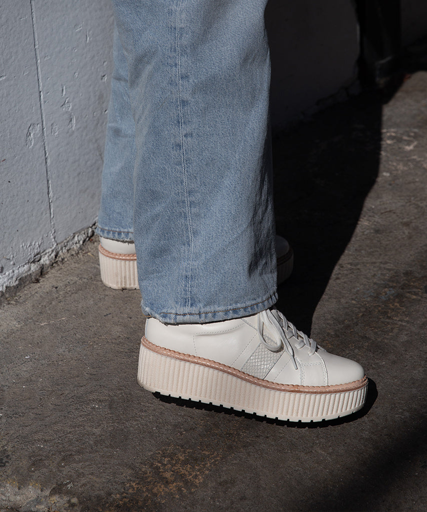 TIGER SNEAKERS WHITE LEATHER Dolce Vita