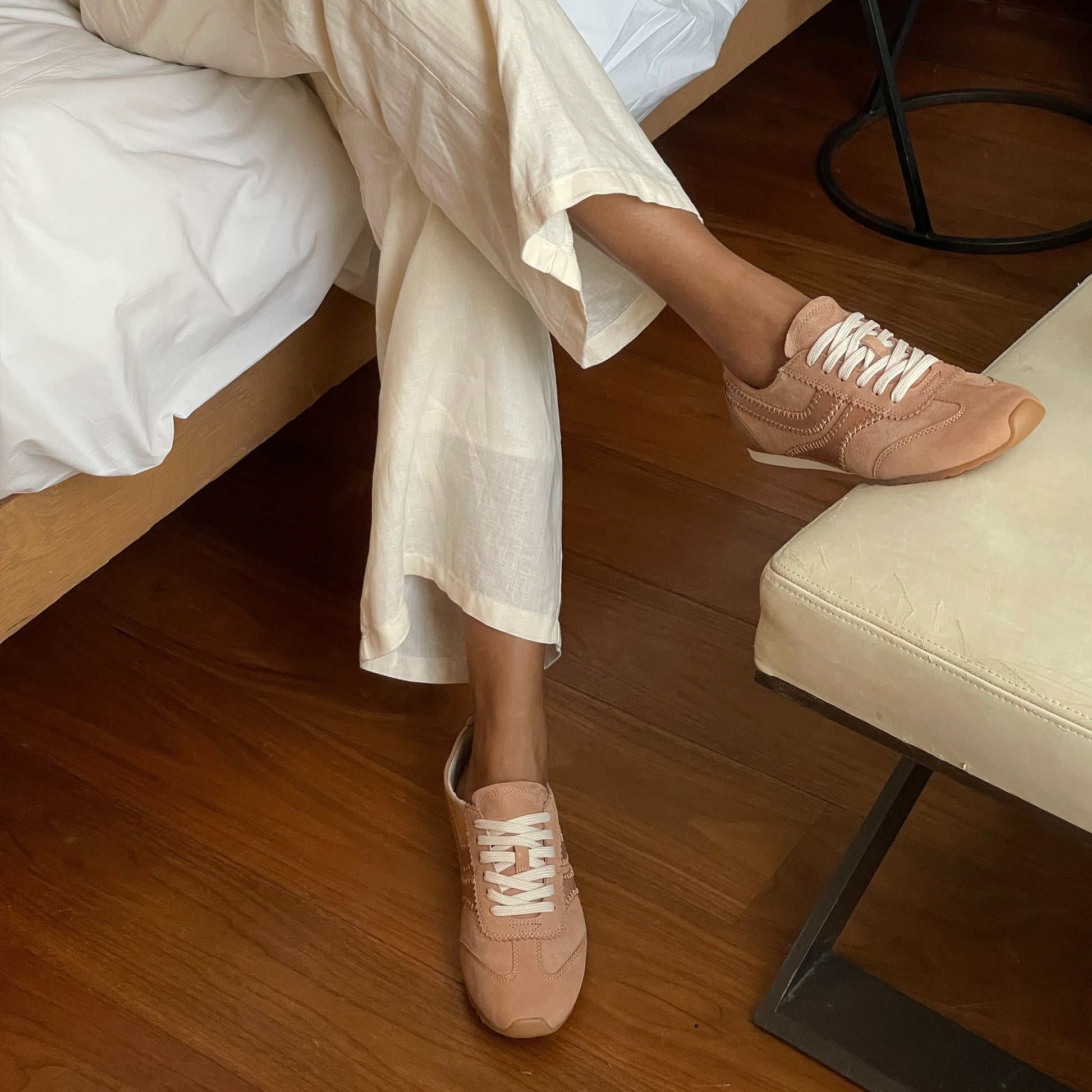 DELANY SNEAKERS TOFFEE NUBUCK Dolce Vita