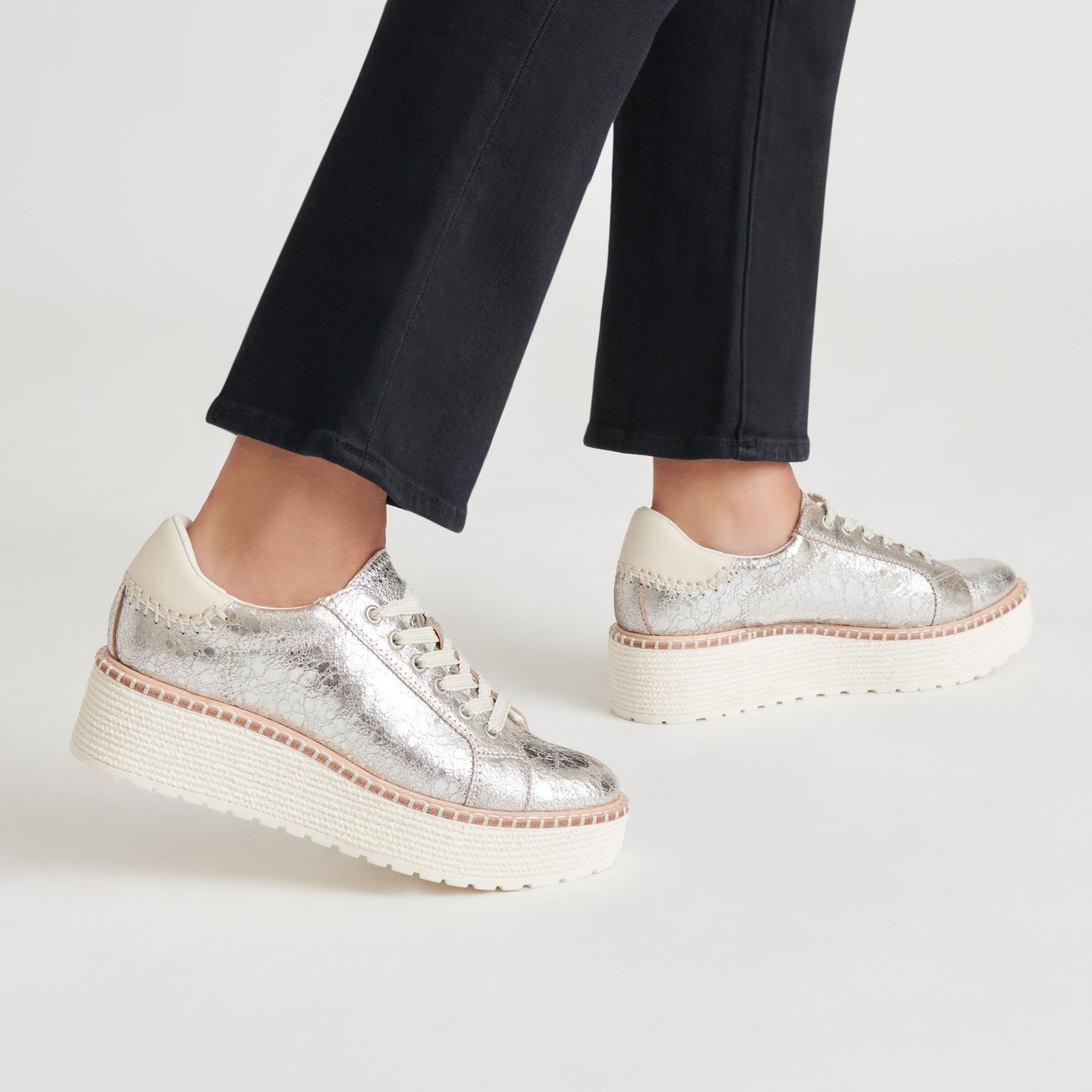 TWAIN SNEAKERS SILVER CRACKLED LEATHER Dolce Vita