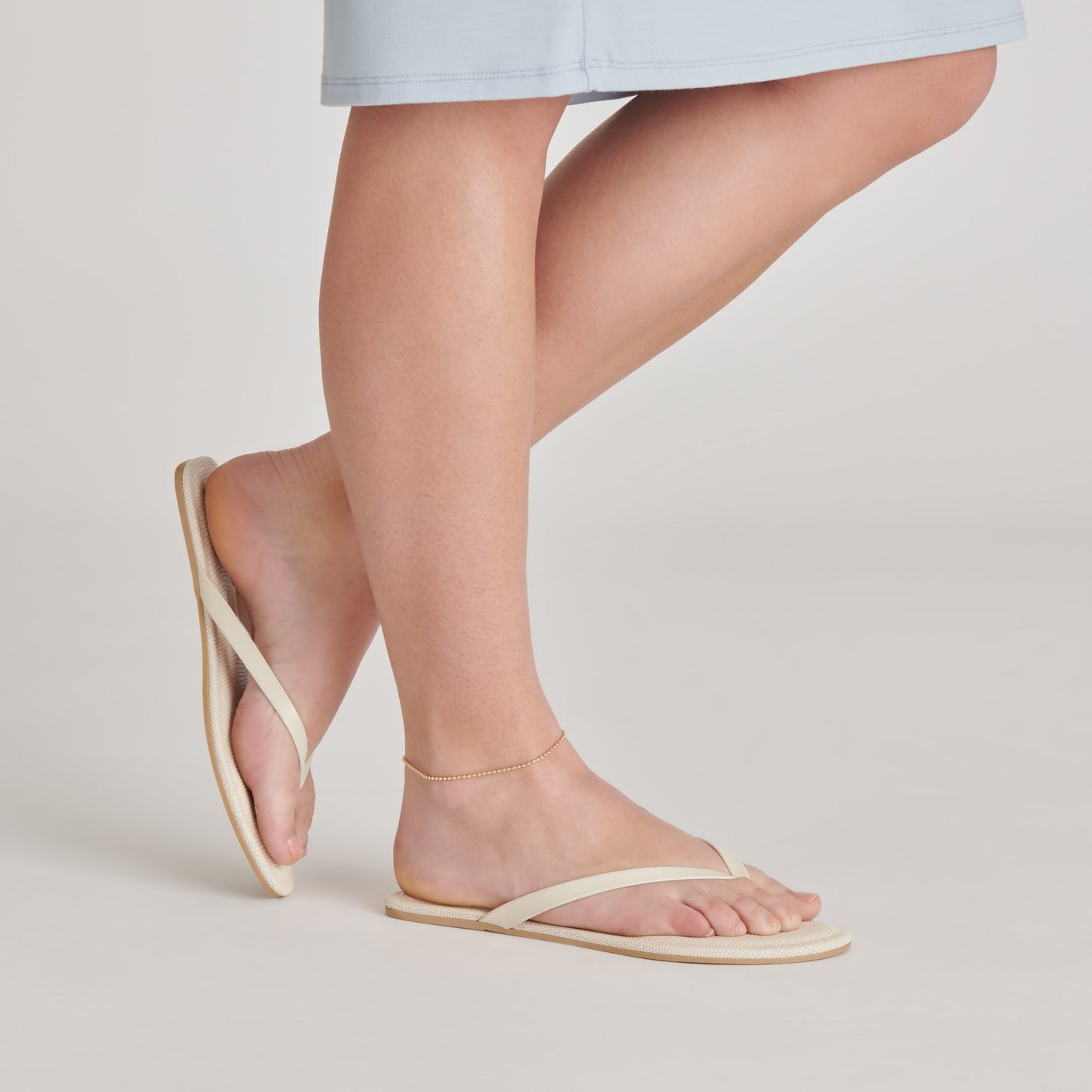 LAYNEY SANDALS IVORY LEATHER Dolce Vita