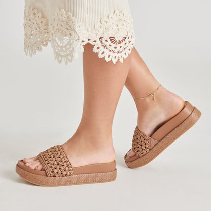 SIDONA SANDALS BROWN RAFFIA Dolce Vita