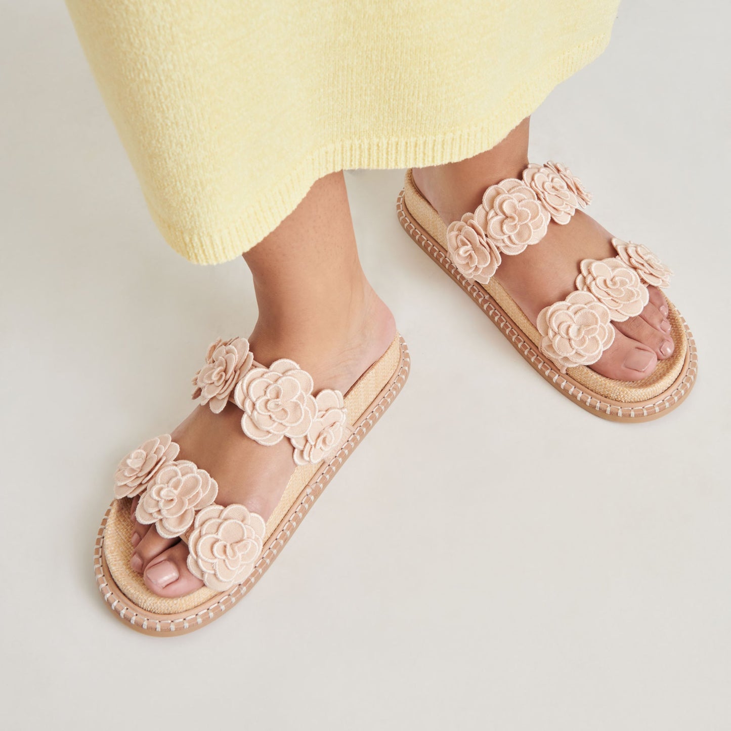 SHERLA SANDALS PRALINE RAFFIA Dolce Vita