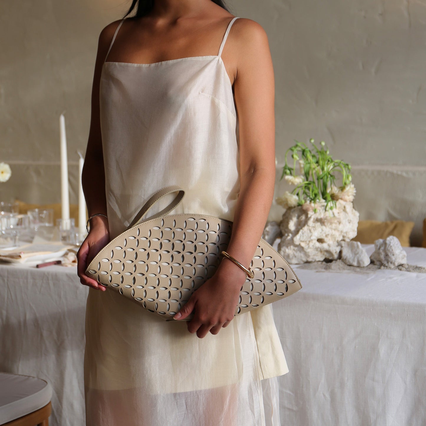 ISOLDE CLUTCH BEIGE STELLA Dolce Vita