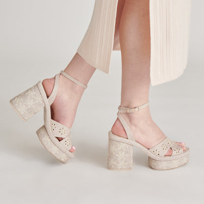 LAISHA HEELS ALMOND FLORAL EYELET Dolce Vita