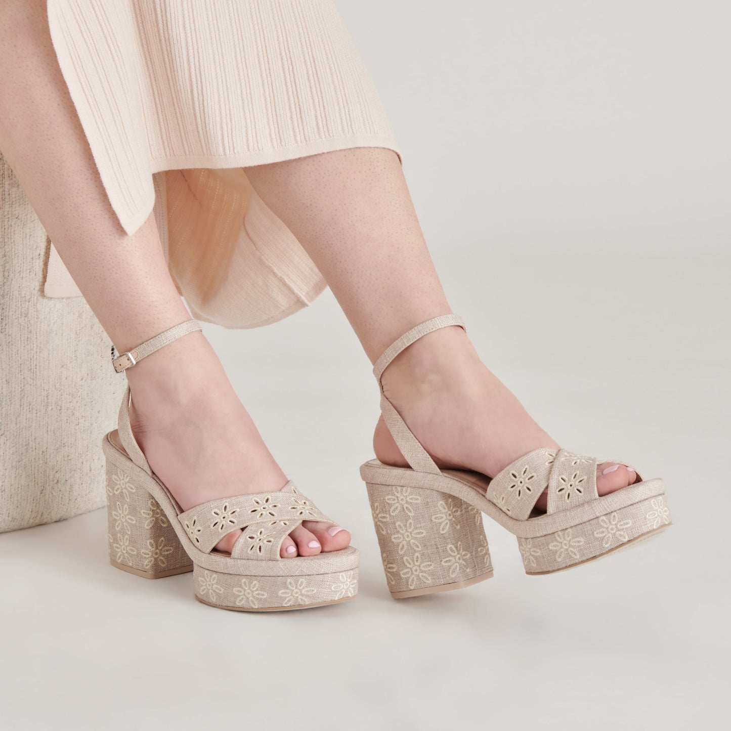 LAISHA HEELS ALMOND FLORAL EYELET Dolce Vita
